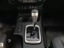 Toyota Hilux SW4