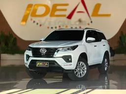 Toyota Hilux SW4