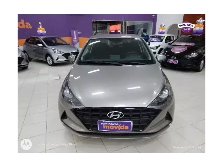 Hyundai HB20 Prata 3