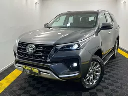 Toyota Hilux SW4