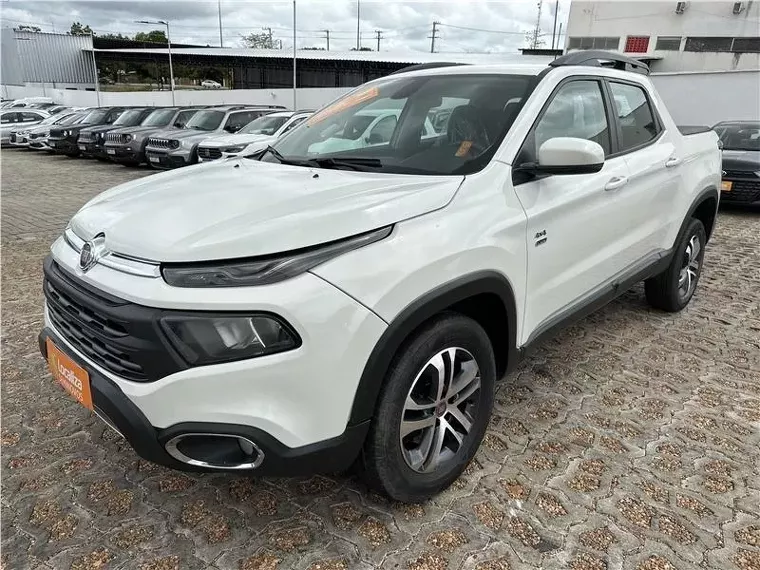 Fiat Toro Branco 4