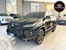 Toyota Hilux SW4
