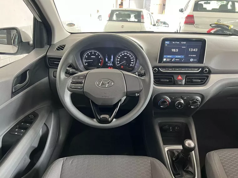 Hyundai HB20S Branco 4