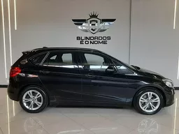 BMW 220i