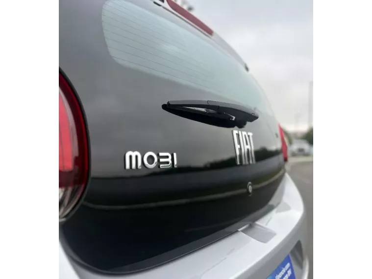 Fiat Mobi Prata 15