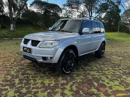 Mitsubishi Pajero TR4