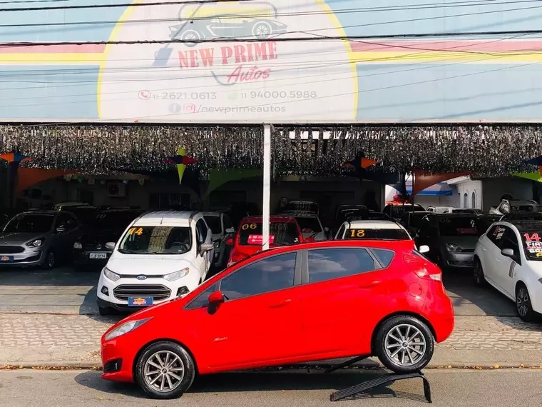 Ford Fiesta Vermelho 5