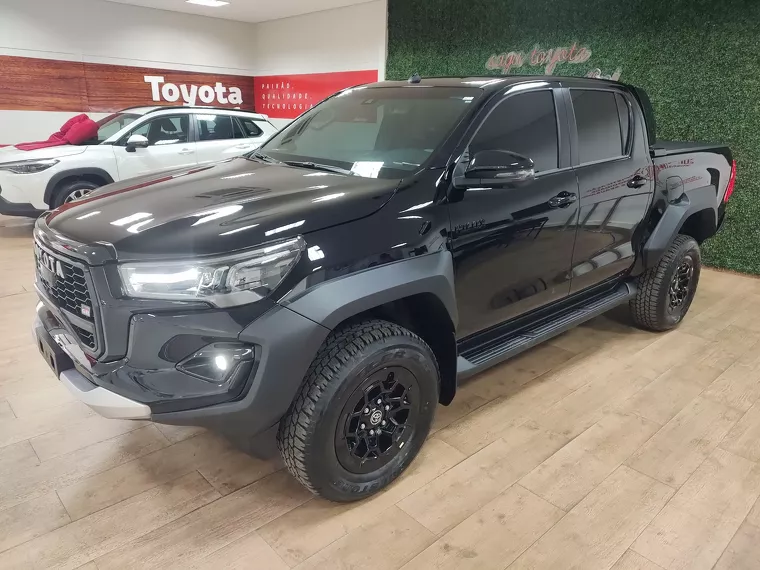 Toyota Hilux Preto 3