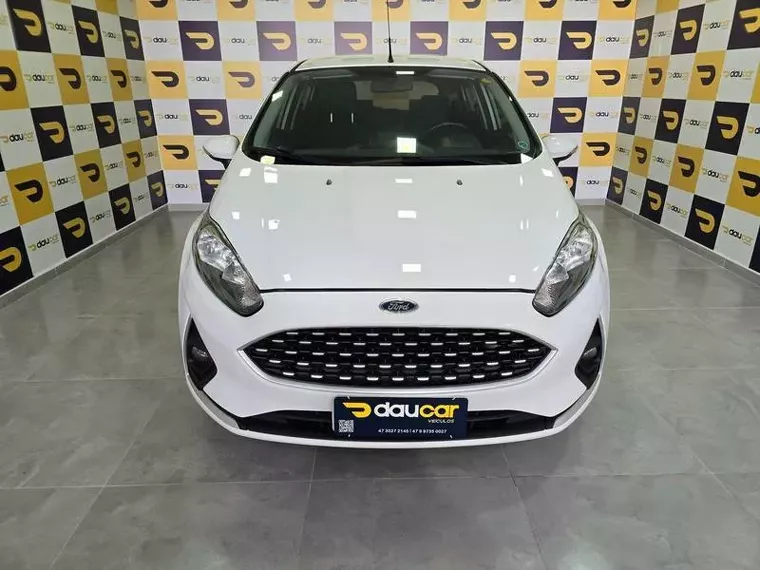 Ford Fiesta Branco 2