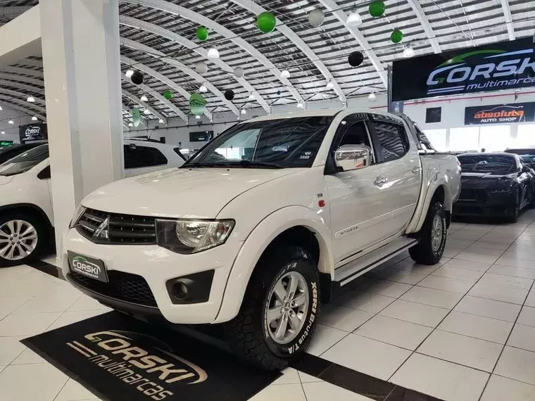 Mitsubishi L200 Triton Branco 3