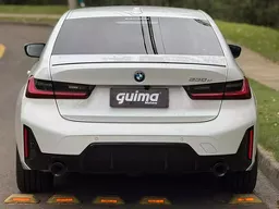 BMW 330e