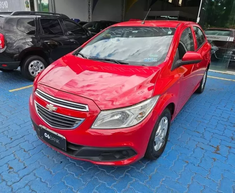 Chevrolet Onix Vermelho 2