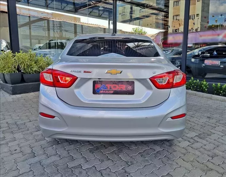 Chevrolet Cruze Prata 5