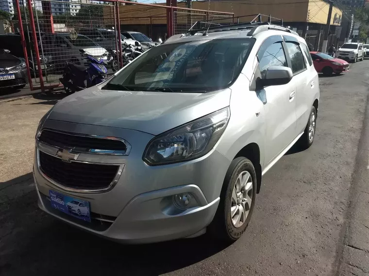 Chevrolet Spin Prata 1