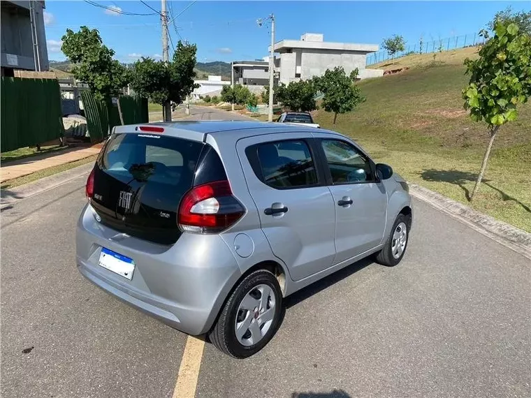 Fiat Mobi Prata 2