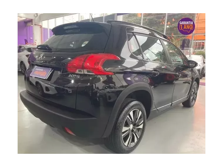 Peugeot 2008 Preto 8