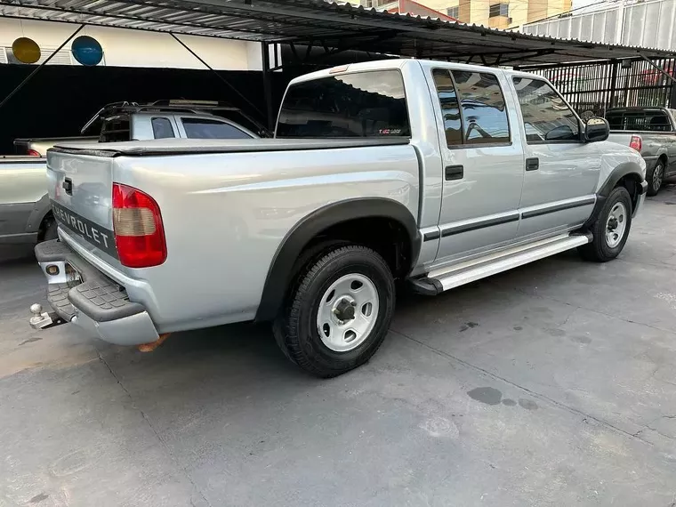 Chevrolet S10 Prata 3