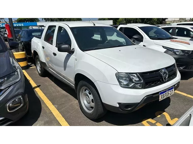 Renault Duster Oroch Branco 7