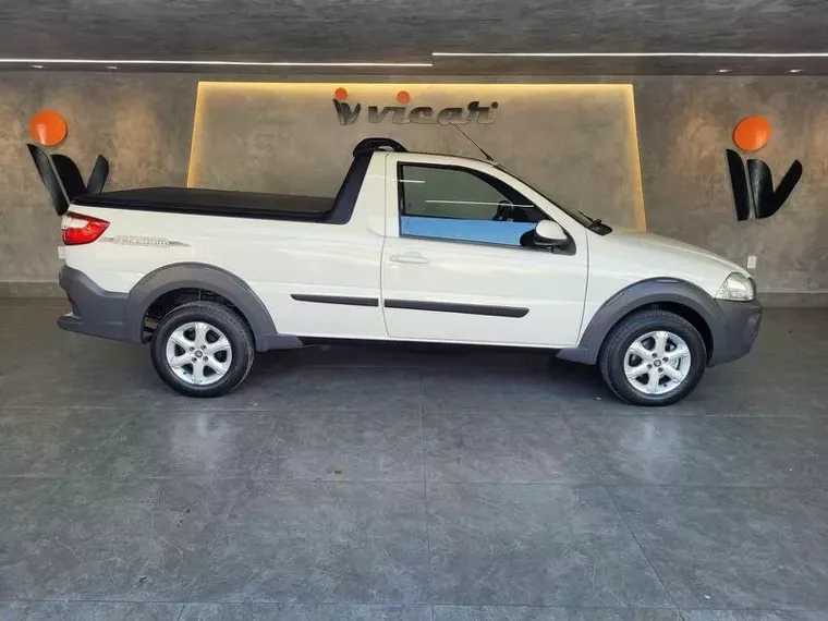 Fiat Strada Branco 11