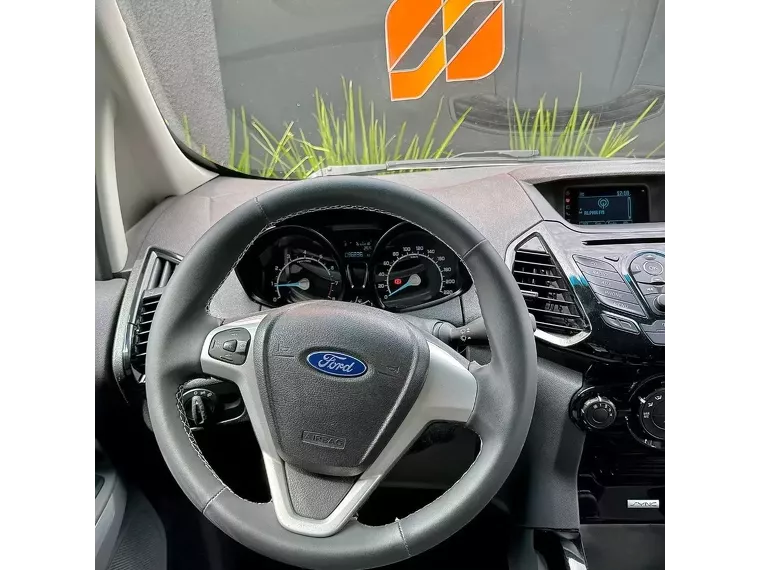 Ford Ecosport Preto 10