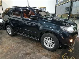 Toyota Hilux SW4