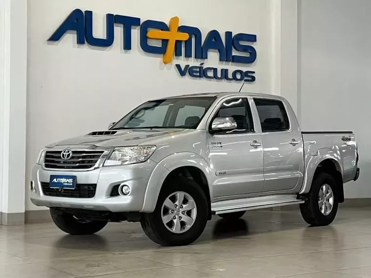 Toyota Hilux Prata 8