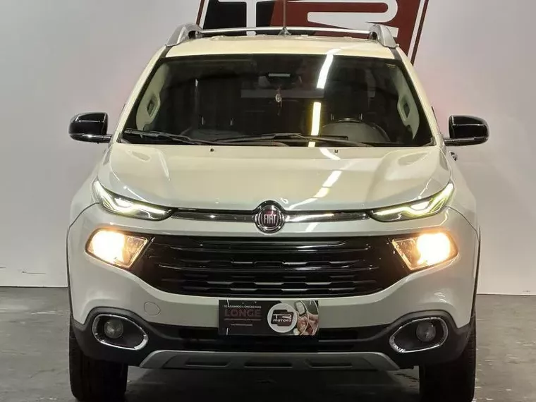 Fiat Toro Branco 3