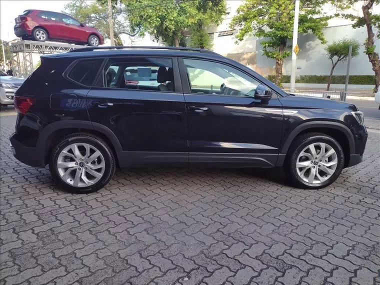 Volkswagen Taos Preto 13