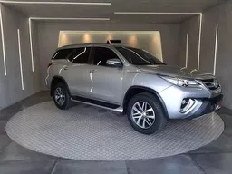 Toyota Hilux SW4