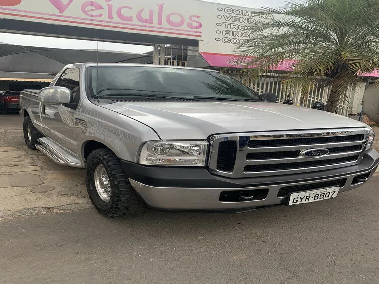 Ford F-250 Prata 18