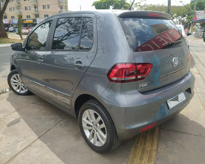 Volkswagen Fox Cinza 2