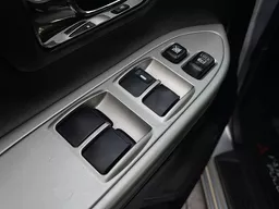 Mitsubishi Pajero Full