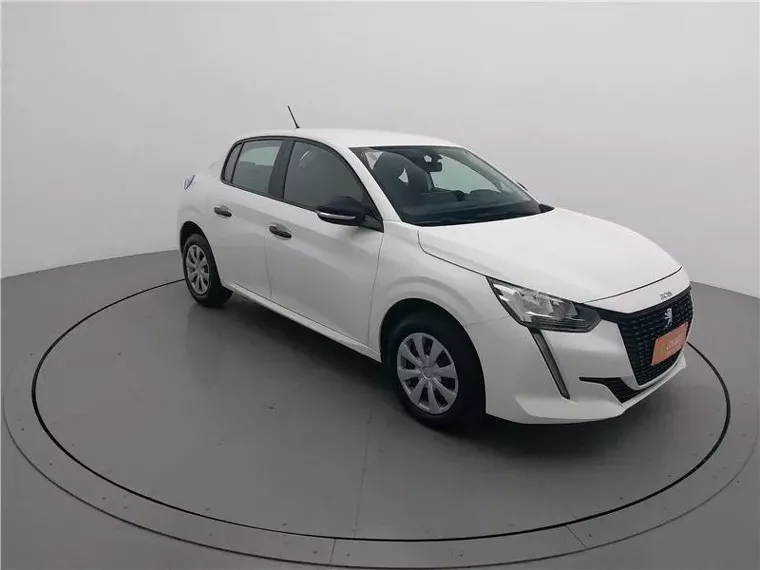 Peugeot 208 Branco 13