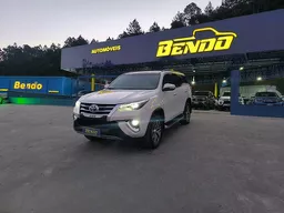 Toyota Hilux SW4