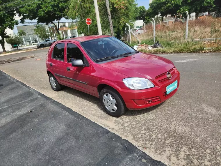 Chevrolet Celta Vermelho 4