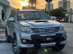 Toyota Hilux SW4