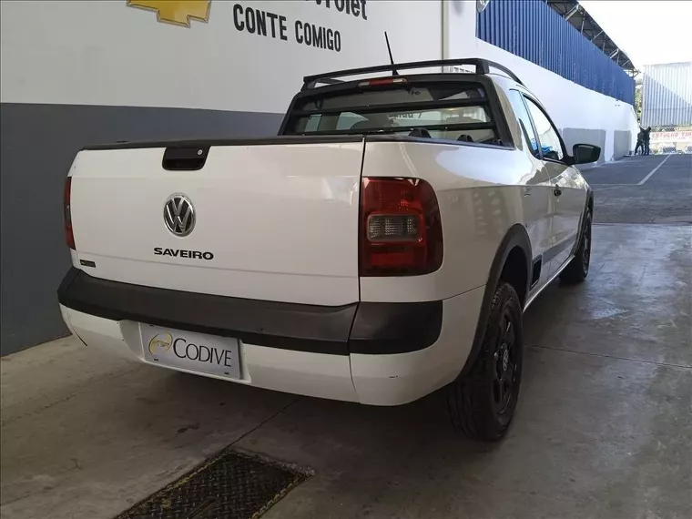 Volkswagen Saveiro Branco 2