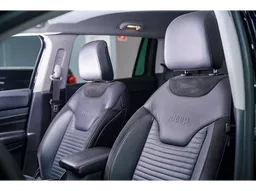 Jeep Commander