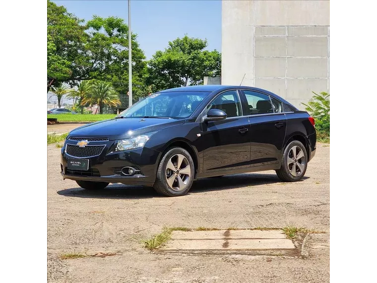 Chevrolet Cruze Preto 5