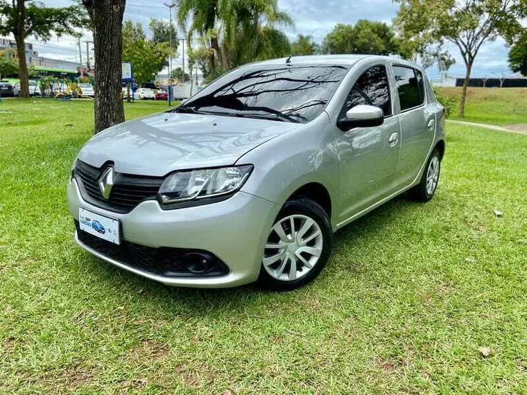 Renault Sandero Prata 4