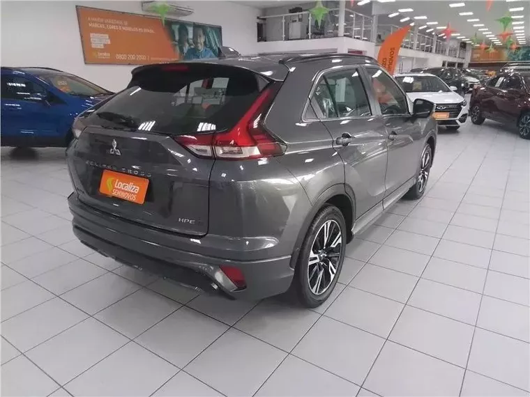 Mitsubishi Eclipse Cross Cinza 3