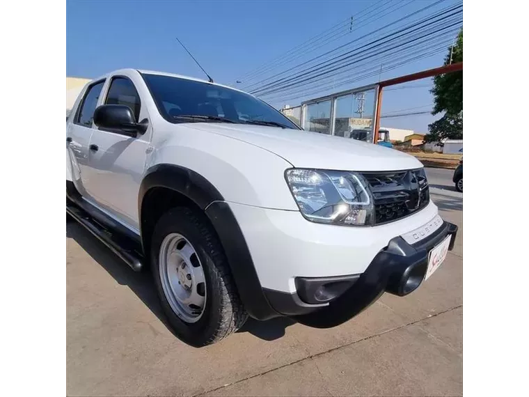 Renault Duster Oroch Branco 4