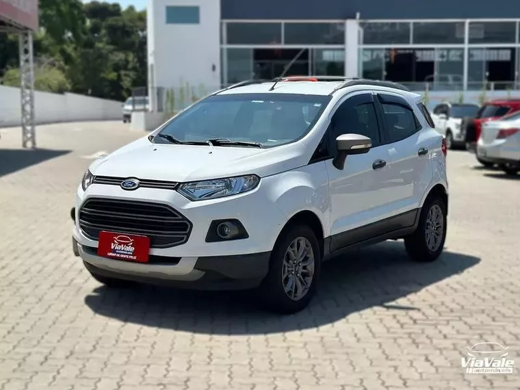 Ford Ecosport Branco 5