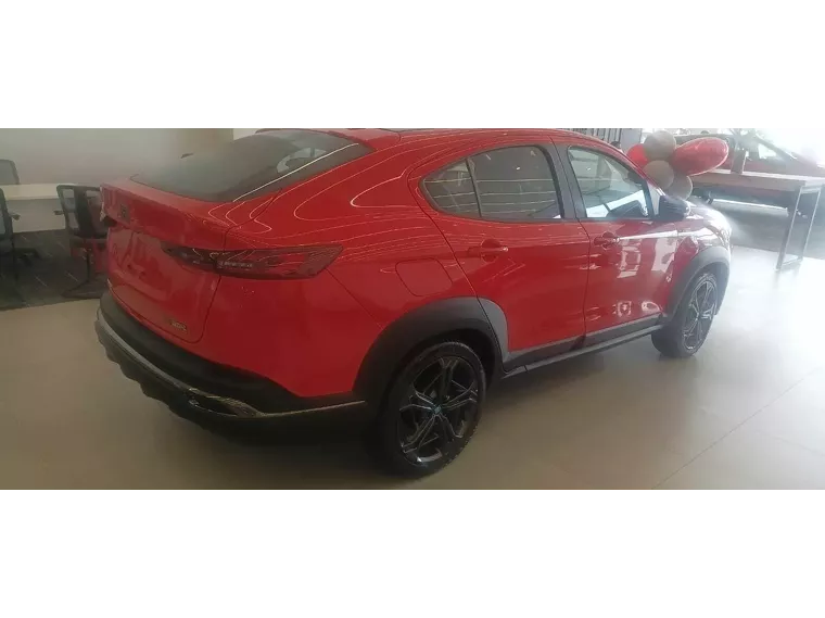 Fiat Fastback Vermelho 5