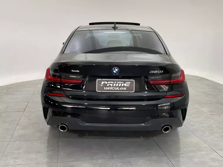 BMW 320i Preto 15