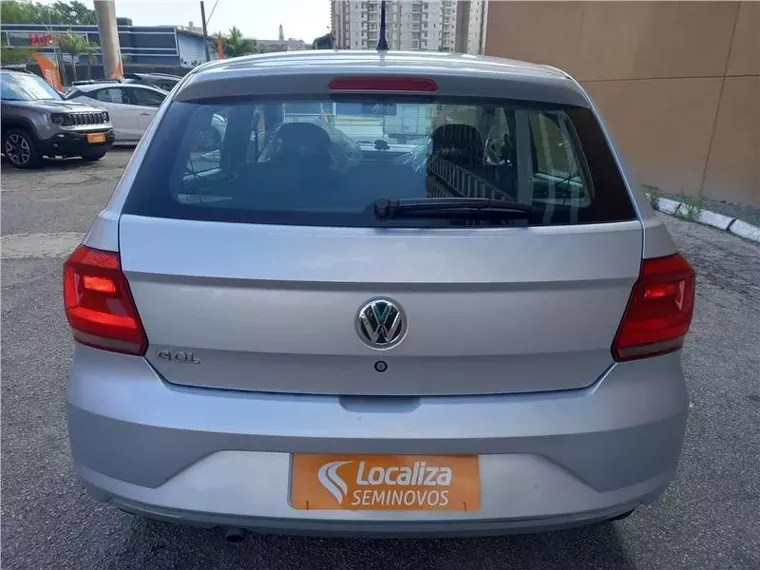 Volkswagen Gol Prata 11