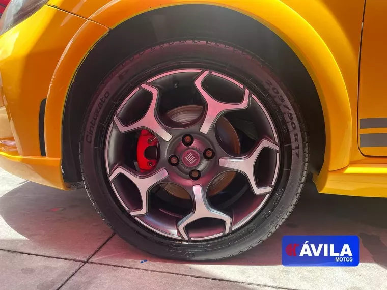 Fiat Punto Amarelo 13