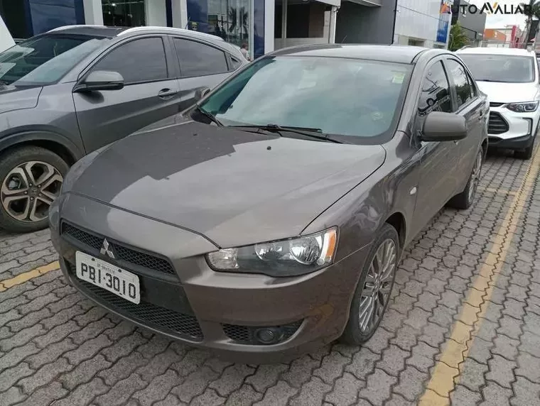 Mitsubishi Lancer Marrom 1