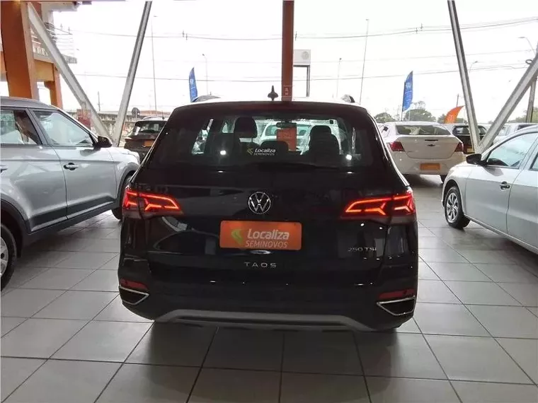 Volkswagen Taos Preto 5