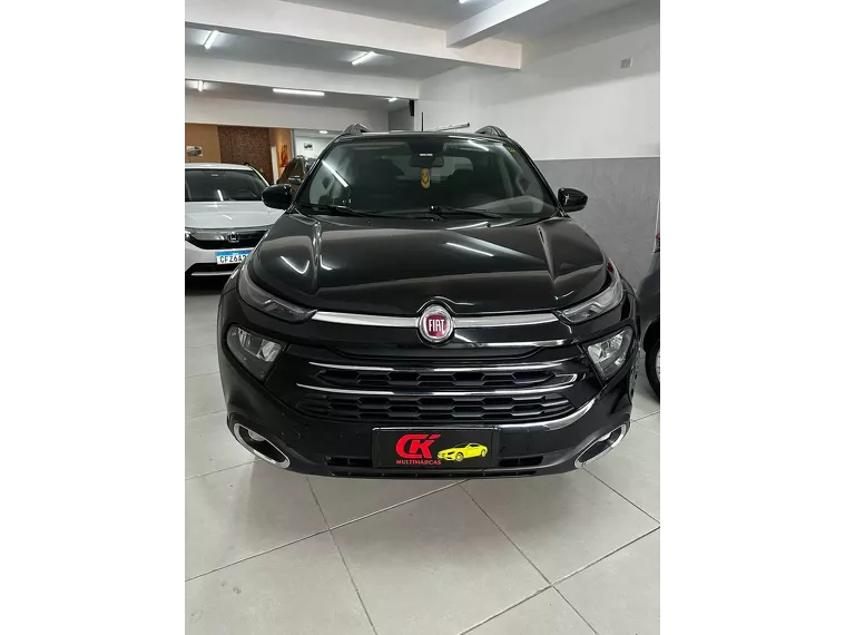 Fiat Toro Preto 1